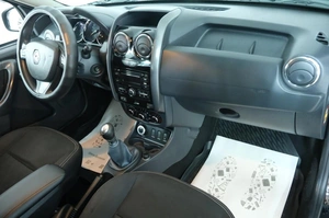 Внедорожник Renault Duster 2015 года, 1319000 рублей, Омск