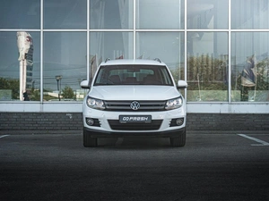 Внедорожник Volkswagen Tiguan 2012 года, 1599000 рублей, Нижний Новгород