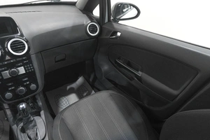 Хетчбэк Opel Corsa 2012 года, 649000 рублей, Новокузнецк