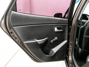 Седан Kia Rio 2017 года, 1050000 рублей, Красноярск