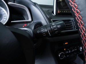 Хетчбэк Mazda 3 2013 года, 1015000 рублей, Ставрополь