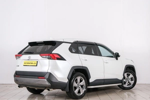 Внедорожник Toyota RAV4 2021 года, 3549000 рублей, Красноярск