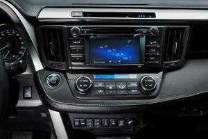 Внедорожник Toyota RAV4 2015 года, 1837000 рублей, Красноярск