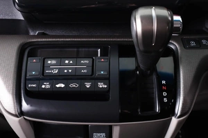 Минивэн Honda Stepwgn 2015 года, 2049000 рублей, Пермь