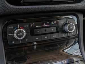Внедорожник Volkswagen Touareg 2016 года, 3325000 рублей, Краснодар