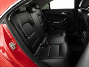 Седан Mercedes-benz CLA-класс 2013 года, 1398999 рублей, Москва