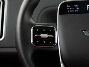 Внедорожник Li Auto L9 2023 года, 6869050 рублей, Москва