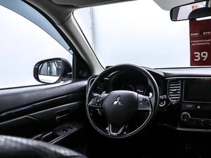 Внедорожник Mitsubishi Outlander 2018 года, 2200000 рублей, Красноярск