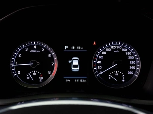 Седан Hyundai Sonata 2018 года, 1999000 рублей, Тюмень