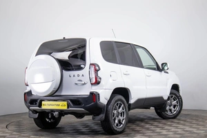 Внедорожник ВАЗ (LADA) Niva Travel 2024 года, 1549000 рублей, Пермь