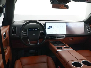 Внедорожник Li Auto L9 2024 года, 5650777 рублей, Москва