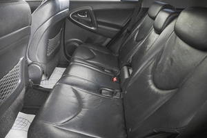 Внедорожник Toyota RAV4 2010 года, 1359000 рублей, Кемерово