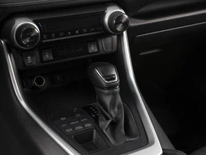 Внедорожник Toyota RAV4 2021 года, 3150000 рублей, Омск