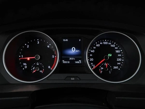 Внедорожник Volkswagen Tiguan 2017 года, 2498055 рублей, Москва