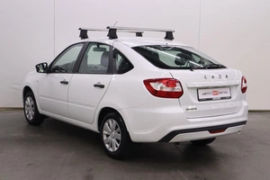 Лифтбек ВАЗ (LADA) Granta 2018 года, 600000 рублей, Брянск