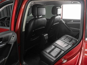 Внедорожник Volkswagen Tiguan 2012 года, 1199000 рублей, Тюмень