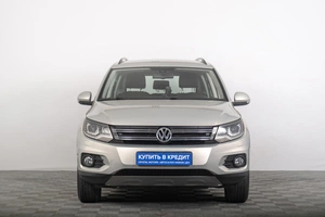 Внедорожник Volkswagen Tiguan 2013 года, 1629000 рублей, Томск