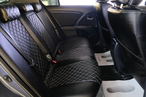 Седан Toyota Avensis 2009 года, 1159000 рублей, Омск