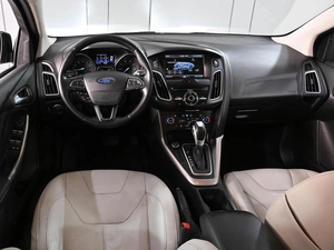 Хетчбэк Ford Focus 2015 года, 935000 рублей, Аксай