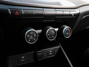 Седан ВАЗ (LADA) Vesta 2023 года, 1050000 рублей, Волгоград