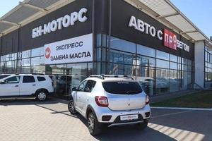 Хэтчбек Renault Sandero 2015 года, 1010000 рублей, Мирное