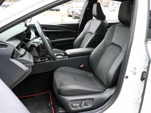 Седан Toyota Camry 2024 года, 4200000 рублей, Волгоград