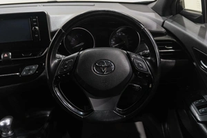 Внедорожник Toyota C-HR 2017 года, 2119000 рублей, Новокузнецк