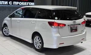 Минивэн Toyota Wish 2009 года, 1297000 рублей, Красноярск
