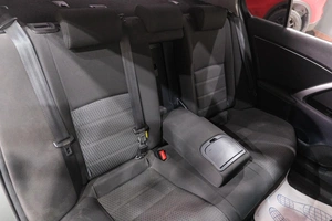 Седан Toyota Avensis 2012 года, 1529000 рублей, Новокузнецк