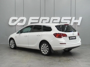 Универсал Opel Astra 2012 года, 744000 рублей, Воронеж