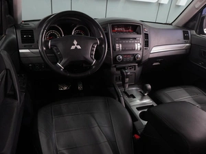 Внедорожник Mitsubishi Pajero 2011 года, 1799000 рублей, Воронеж