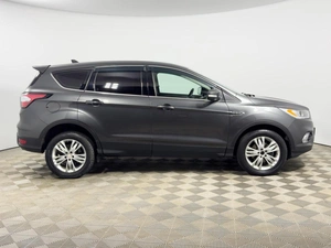 Внедорожник Ford Kuga 2017 года, 1396100 рублей, Казань