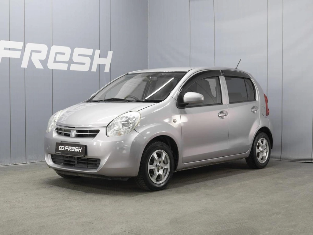 Хетчбэк Toyota Passo 2012 года, 500000 рублей, Омск