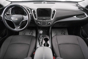 Седан Chevrolet Malibu 2022 года, 1849000 рублей, Красноярск
