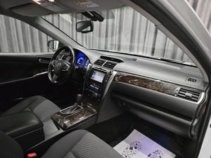 Седан Toyota Camry 2016 года, 1865000 рублей, Красноярск