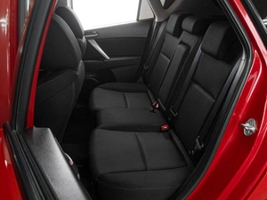 Хетчбэк Mazda 3 2013 года, 949000 рублей, Тюмень