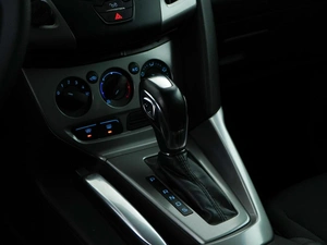 Седан Ford Focus 2013 года, 927077 рублей, Москва
