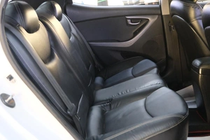 Седан Hyundai Avante 2011 года, 829000 рублей, Омск