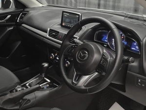 Хетчбэк Mazda Axela 2015 года, 1149000 рублей, Красноярск