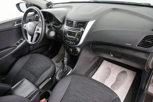 Седан Hyundai Solaris 2016 года, 1349000 рублей, Красноярск