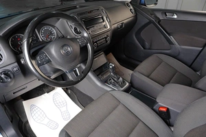Внедорожник Volkswagen Tiguan 2012 года, 1529000 рублей, Тюмень
