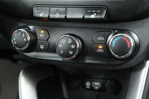 Хетчбэк Kia Ceed 2018 года, 1359000 рублей, Омск