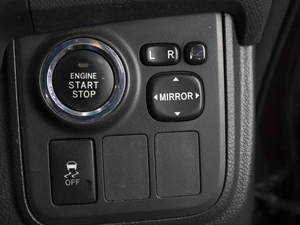 Минивэн Toyota Wish 2010 года, 1590000 рублей, Омск