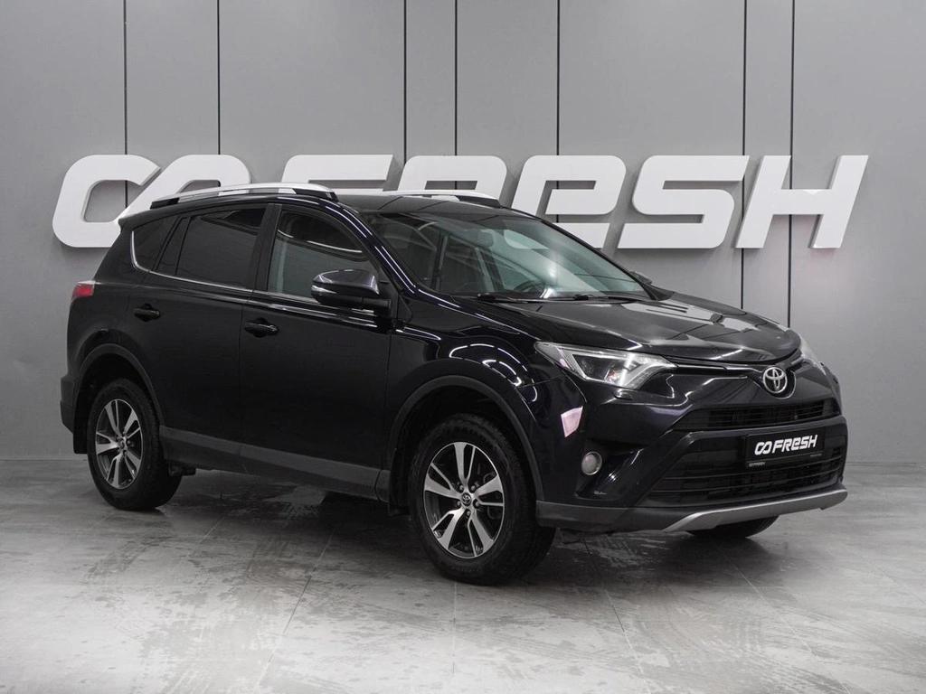 Внедорожник Toyota RAV4 2017 года, 1699000 рублей, Воронеж