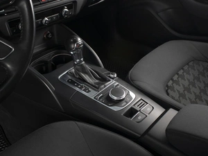 Седан Audi A3 2013 года, 1640000 рублей, Омск