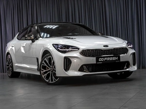 Лифтбек Kia Stinger 2018 года, 2999000 рублей, Тюмень