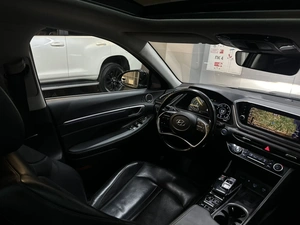 Седан Hyundai Sonata 2019 года, 2087000 рублей, Красноярск