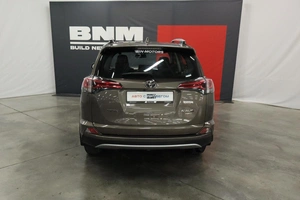 Внедорожник Toyota RAV4 2018 года, 2790000 рублей, Курск