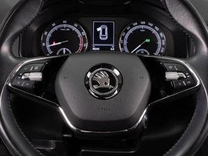Внедорожник Skoda Karoq 2021 года, 2555000 рублей, Тюмень