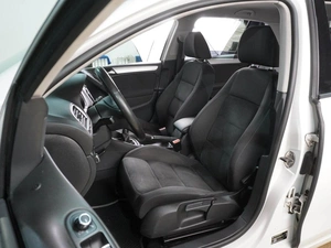 Хетчбэк Volkswagen Golf 2011 года, 949000 рублей, Воронеж